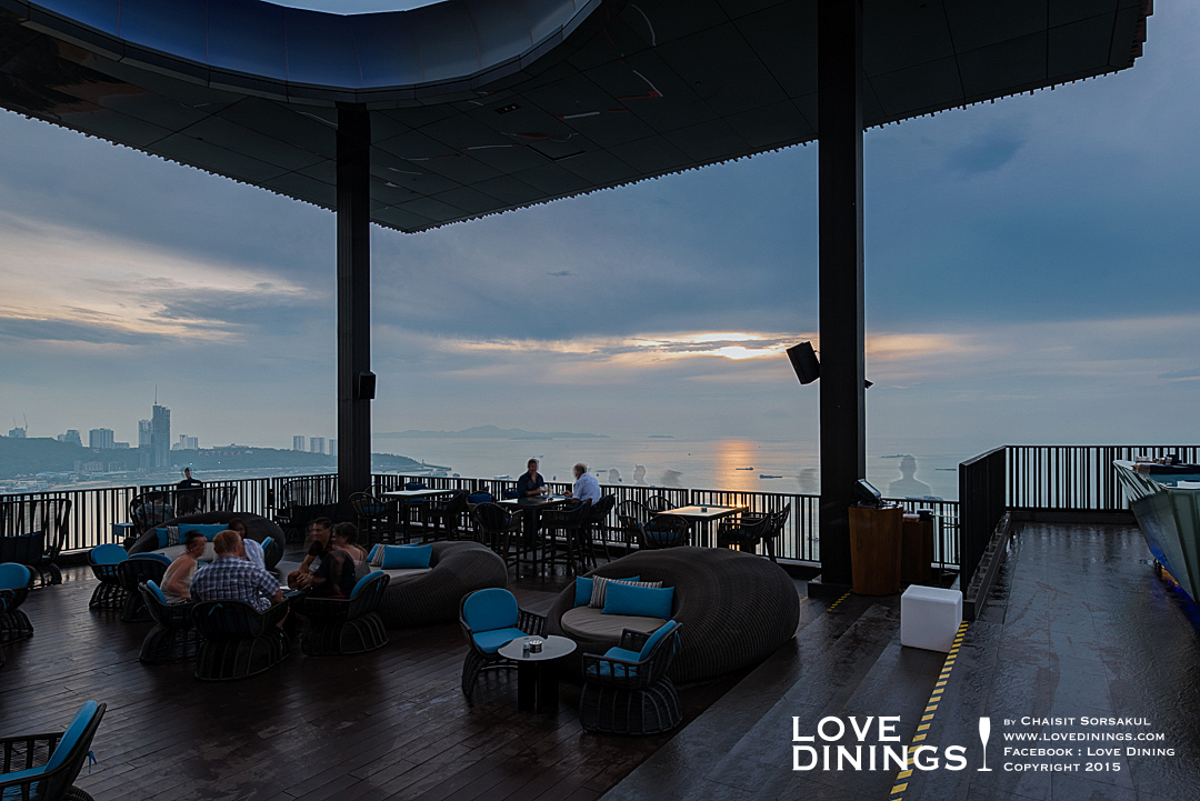 rooftop-bar-pattaya-%e0%b8%a3%e0%b8%b9%e0%b8%9f%e0%b8%97%e0%b9%87%e0%b8%ad%e0%b8%9b%e0%b8%9a%e0%b8%b2%e0%b8%a3%e0%b9%8c%e0%b8%9e%e0%b8%b1%e0%b8%97%e0%b8%a2%e0%b8%b2-horizon-hilton-pattaya_05